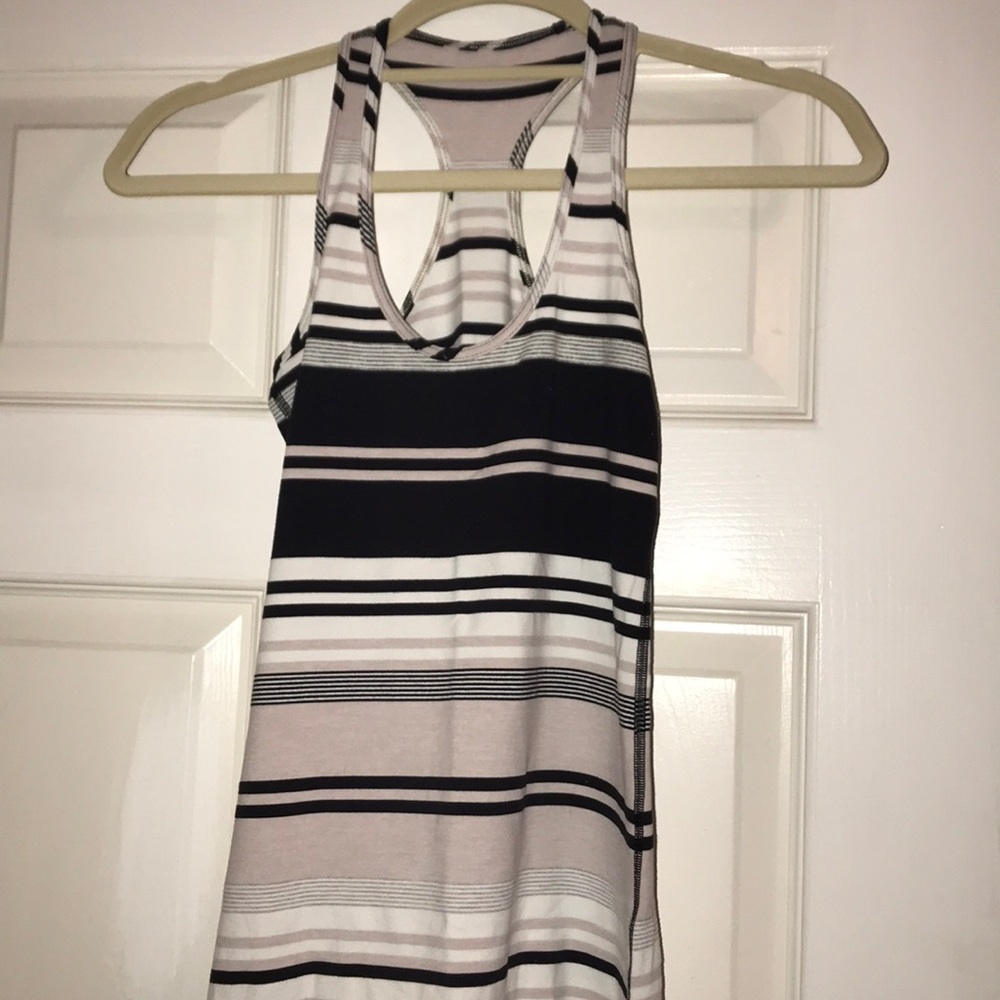 Lulu lemon tank